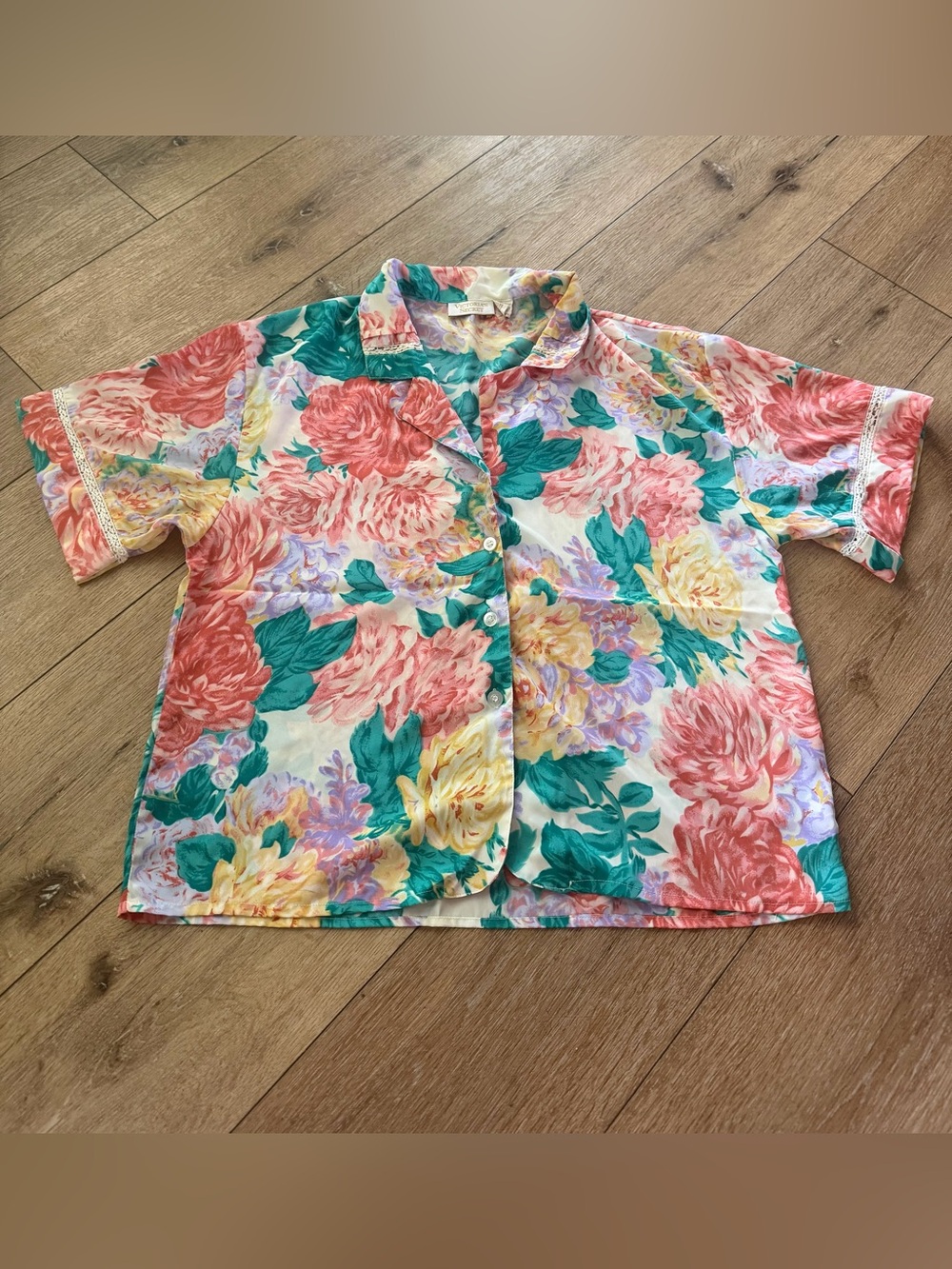 Victoria’s Secret Gold Label Vintage Satin Pajama Floral Button Up Top Medium